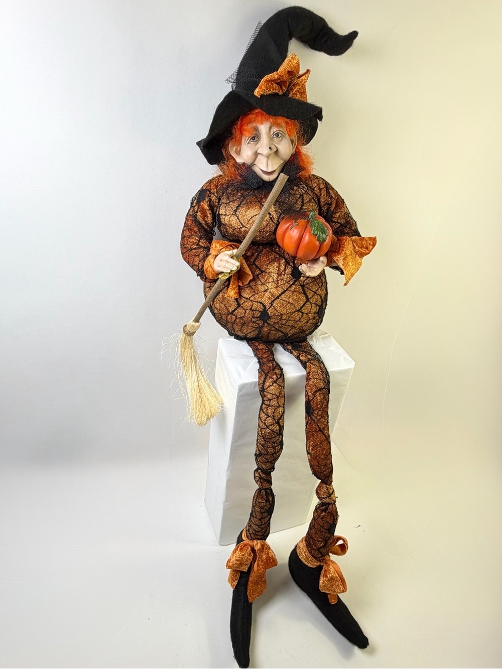Mark Roberts Pumpkin Witch Lanky Legs Shelf Sitter 28” Halloween Doll Decor